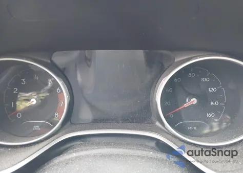 2021 Jeep Compass Latitude 4X4 z USA, uszkodzony, nr VIN 3C4NJDBB4MT543658